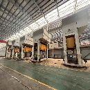 合肥锻压油压机线：2011年
2000吨：台面2.6米/4.6米，.